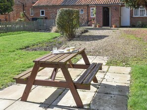 屋外ダイニングエリア