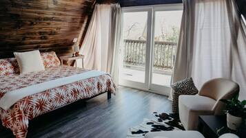 1 bedroom, desk, free WiFi, bed sheets