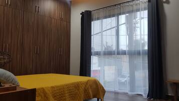 Chambre Double ou avec lits jumeaux | Fer et planche Ă repasser, Wi-Fi gratuit