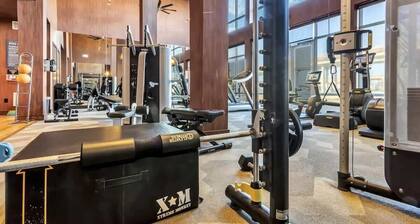 Luxurious 1BR Suite | Pool, Parking, Gym Access