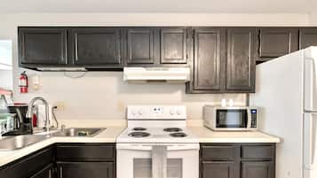 Apartemen Keluarga | Dapur pribadi | Mesin pembuat kopi/teh