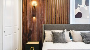 7 habitaciones, tabla de planchar con plancha, wifi y ropa de cama