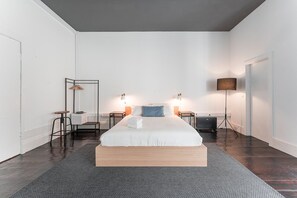 1 bedroom, desk, internet, bed sheets - GuestReady - Innvict Compass (Porto)