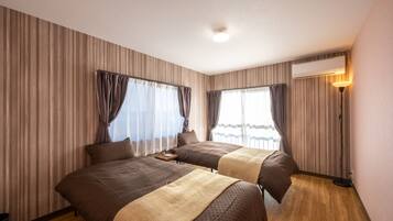 4 bedrooms, desk, free WiFi