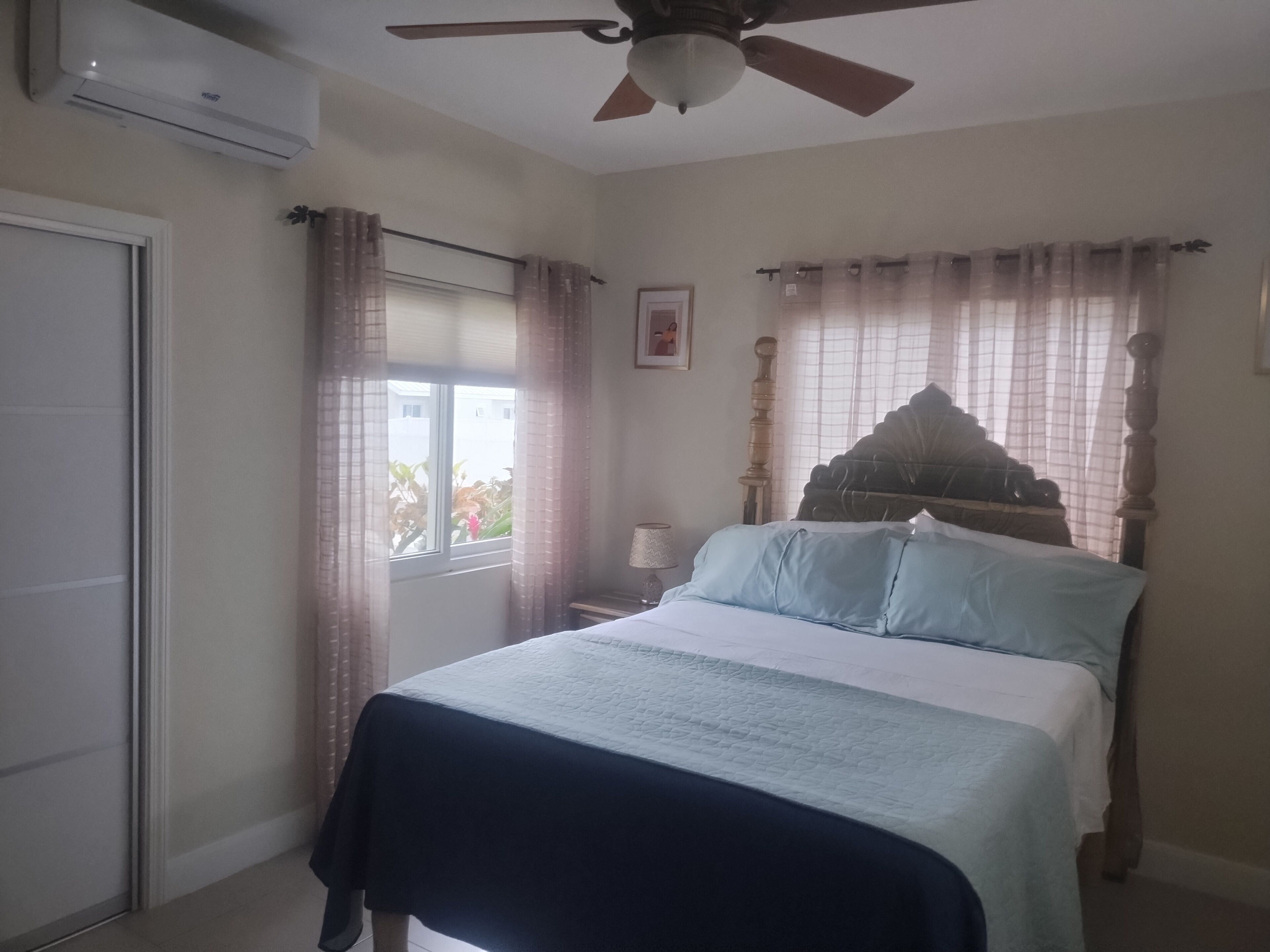 2 bedrooms, desk, iron/ironing board, free WiFi
