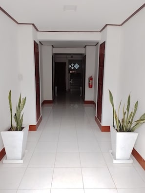 Handrails in hallways - Ban Saylomleng Residence (Vientiane)