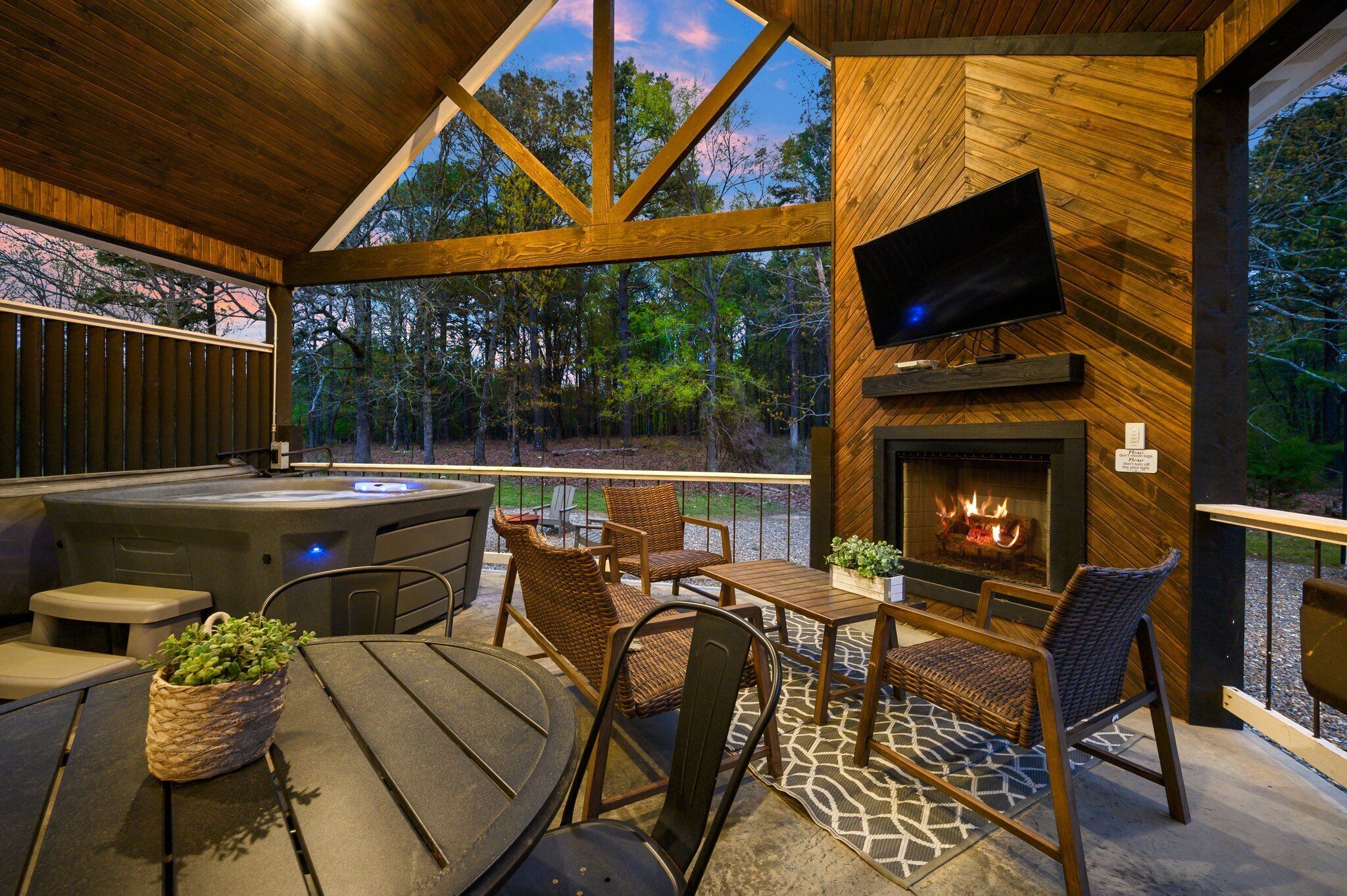 屋外ダイニングエリア