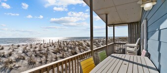 Timeless Oceanfront Cottage Near Pier with Grill & Fishing Station