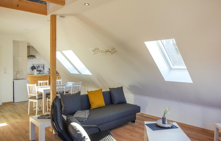2 Bedroom Awesome Apartment In Loxstedt - Loxstedt