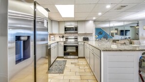 Kondominium, 4 kamar tidur | Dapur pribadi
