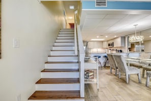 Appart'hôtel, 4 chambres | Intérieur
