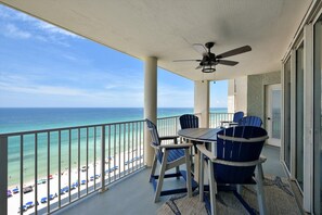 Condo, 2 Bedrooms | Property grounds