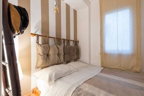 2 chambres, fer et planche à repasser, Wi-Fi, literie fournie