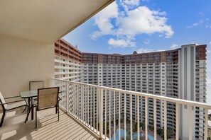 คอนโด, 2 ห้องนอน | บริเวณที่พัก