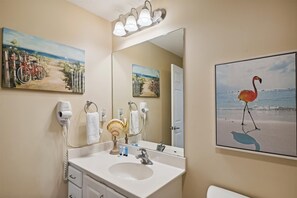 Condo, 2 Bedrooms | Bathroom | Towels