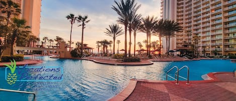 Apartment, 1 Schlafzimmer | Pool | Innenpool, beheizter Pool