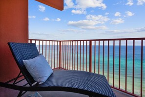 Condo, 1 Bedroom | Property grounds