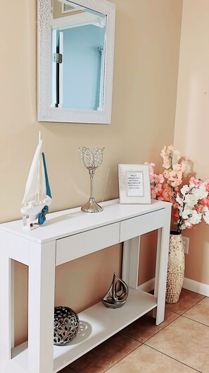 Interior - Stunning Vacation House with Pool Near Beach (West Melbourne)