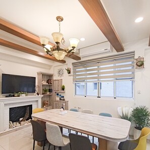 Interior - Pincheng BNB (Magong)