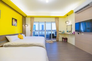 高级四人房 | 隔音、免费 WiFi、床单