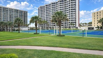 Apartment, 2 Bedrooms | Sports court