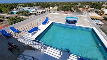 Outdoor pool, pool loungers