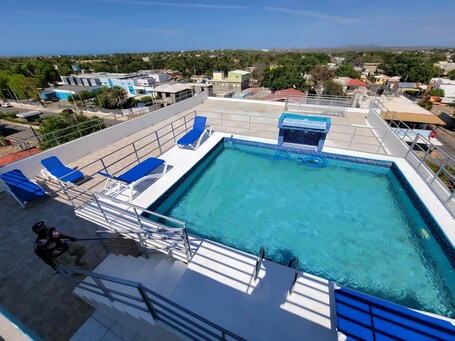 Rooftop pool