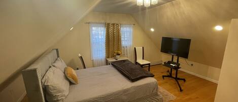 2 室のベッドルーム、アイロン / アイロン台、ベッドシーツ