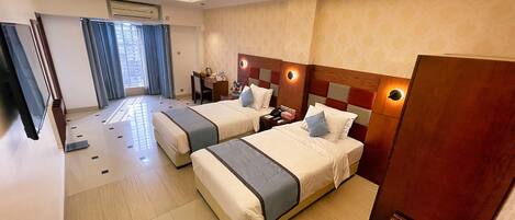 Phòng 2 giường đơn Premium | Bàn, phòng cách âm, truy cập Internet không dây miễn phí