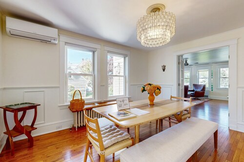 Dog-friendly home with central AC & washer/dryer - steps from Boothbay Harbor