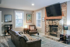 Living area - 15 Shades of Grey (Nashville)