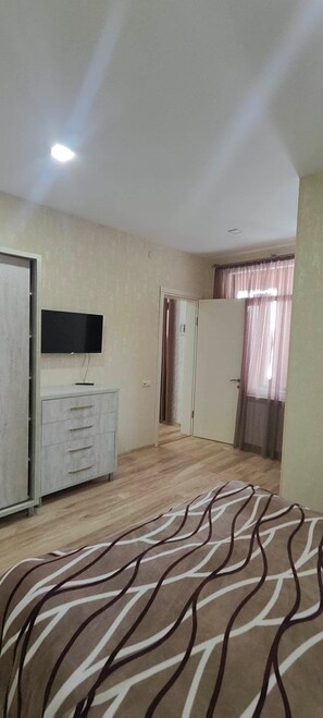 Family Cottage | 3 bedrooms, desk, free WiFi - Hotel Laguna (Borjomi)