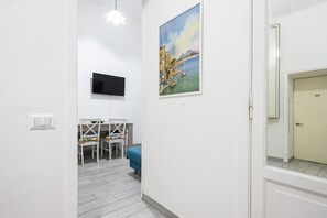 Apartment | 2 bedrooms - Vico Mastellone in Napoli (Naples)