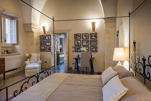 5 habitaciones, escritorio, tabla de planchar con plancha y wifi gratis 