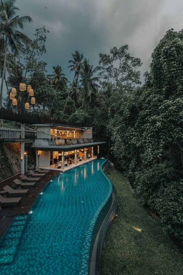 Outdoor pool - The Ning Resort Ubud (Ubud)