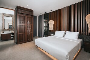 One Bedroom Pool Villa with Living Room | 埃及棉床單、高級寢具、羽絨被、舒適加層