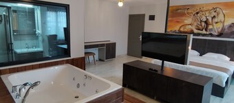 SAR-PER Hotel