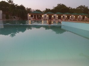 Minibar, soundproofing, free WiFi, bed sheets - Yash Vilas Resort Ranthambore (Sawai Madhopur)