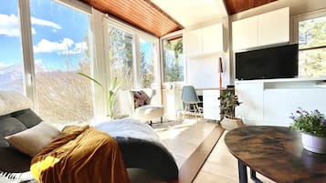 Télévision, livres, chaßne hi-fi