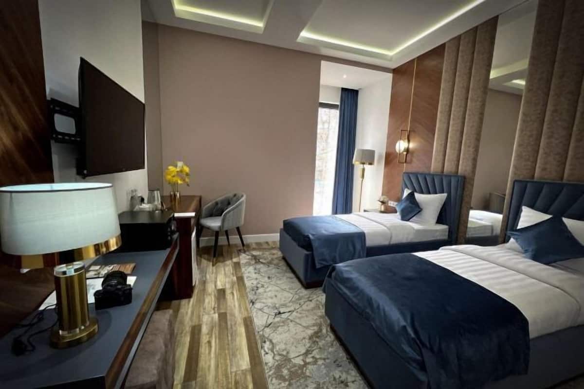 Premium bedding, down duvets, pillow-top beds, minibar