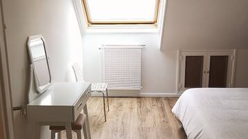 6 bedrooms, free WiFi, bed sheets