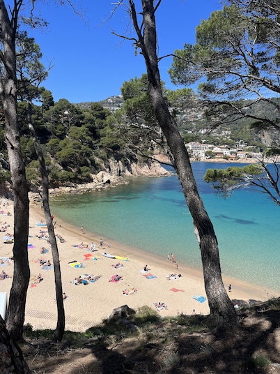 New! 12 p villa in Costa Brava with beautiful sea view