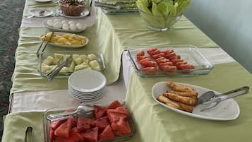 Desayuno buffet incluido todos los días