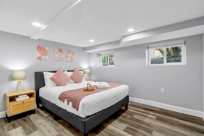 2 bedrooms, iron/ironing board, WiFi, bed sheets