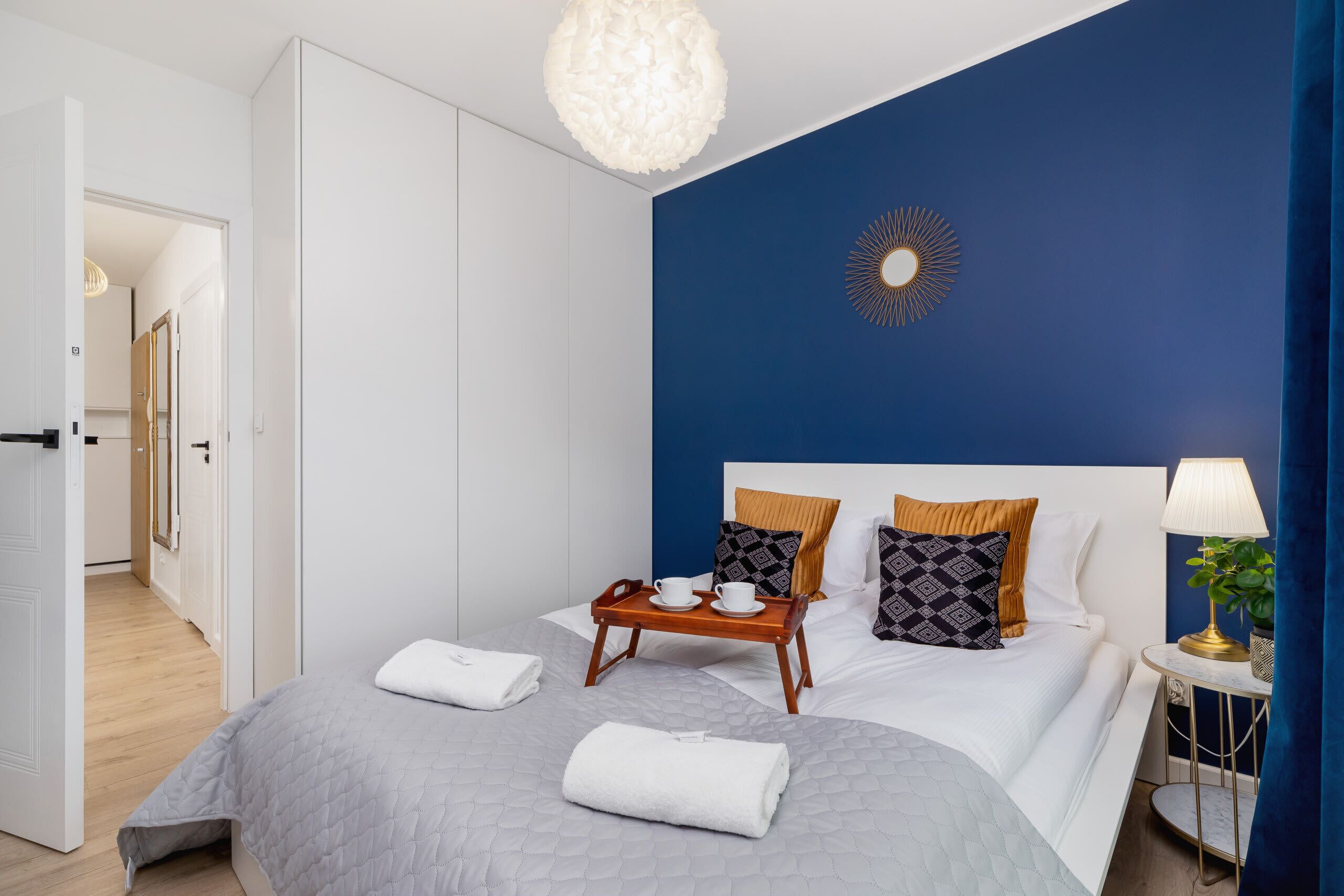 1 bedroom, desk, iron/ironing board, WiFi