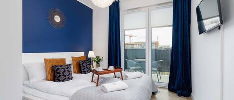 1 chambre, bureau, fer et planche à repasser, Wi-Fi