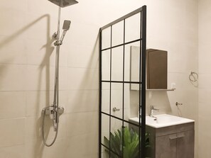 Bathroom - Greedy Five (Kigali)