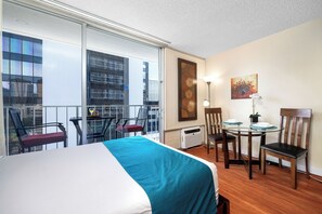 アイロン / アイロン台、WiFi (無料)、ベッドシーツ、車椅子でアクセスできる設備