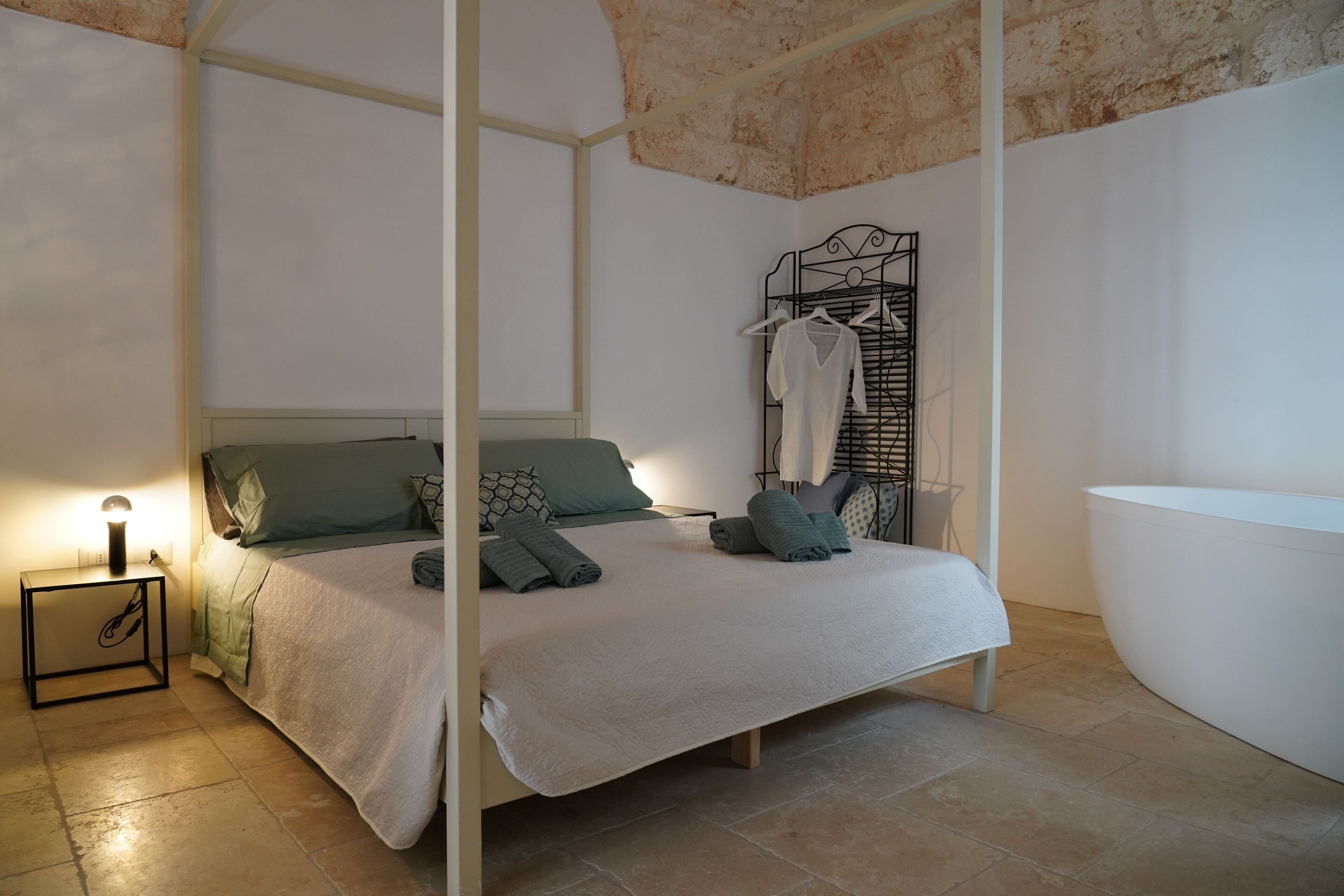 1 habitación, colchones con efecto memoria, wifi gratis y ropa de cama 