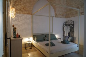 1 chambre, matelas mémoire de forme, Wi-Fi gratuit, draps fournis